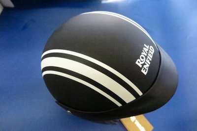 Royal Enfield Sun Peak Helmet matt Black/white stripe Large new